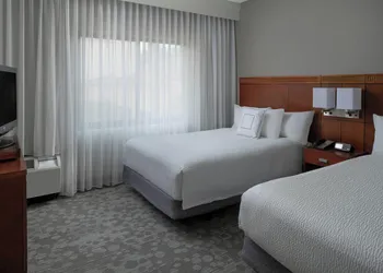 Courtyard by Marriott Jacksonville at Mayo Clinic Campus/Beaches hotel thumbnail 8