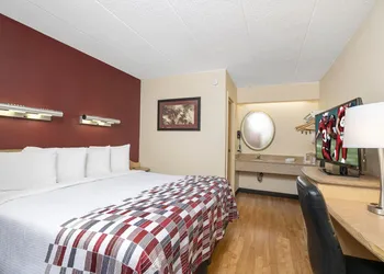 Red Roof Inn Cleveland - Mentor/ Willoughby hotel thumbnail 5