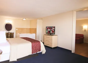 Red Roof Inn Somerset, KY hotel thumbnail 7