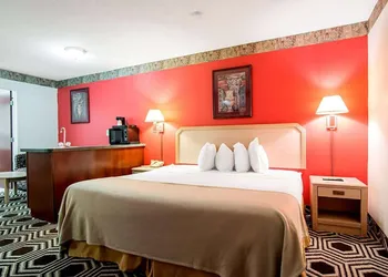 Days Inn by Wyndham Kentland hotel thumbnail 5