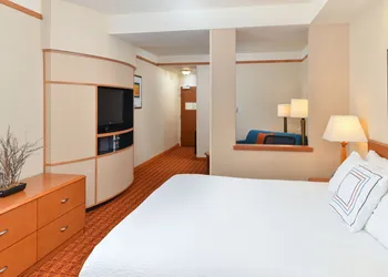 Fairfield Inn and Suites by Marriott Sacramento Elk Grove hotel thumbnail 7