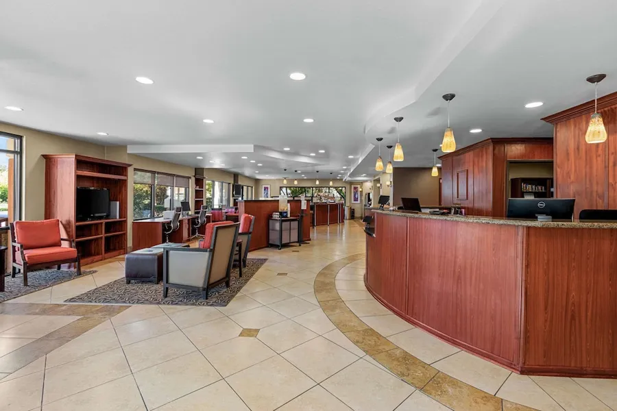 Comfort Suites Vacaville-Napa Valley Area hotel detail image 2