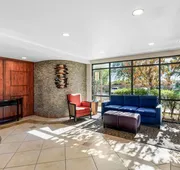 Comfort Suites Vacaville-Napa Valley Area hotel detail image 4
