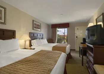 Baymont by Wyndham Mobile/ I-65 hotel thumbnail 5