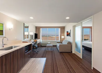 Holiday Inn Diamond Bar - Pomona by IHG hotel thumbnail 4