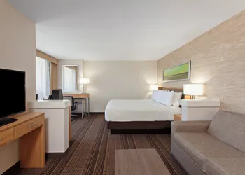 Holiday Inn Diamond Bar - Pomona by IHG hotel thumbnail 7