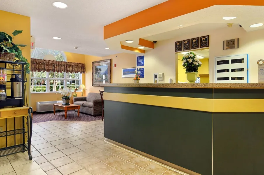 Hometown Inn & Suites Jacksonville - Butler Blvd./Southpoint hotel detail image 2