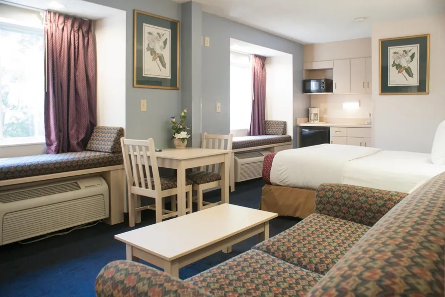 Hometown Inn & Suites Jacksonville - Butler Blvd./Southpoint hotel detail image 6