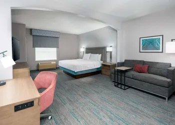 Hampton Inn Boston Bedford Burlington hotel thumbnail 6