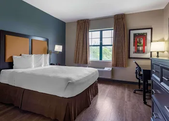 Extended Stay America Suites Edison Raritan Center hotel thumbnail 5