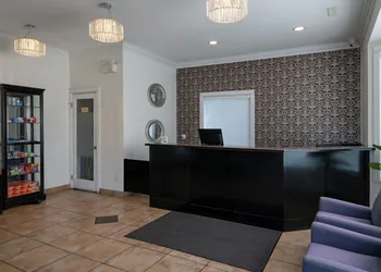 Riverland Inn & Suites hotel thumbnail 2