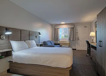 Riverland Inn & Suites hotel thumbnail 5