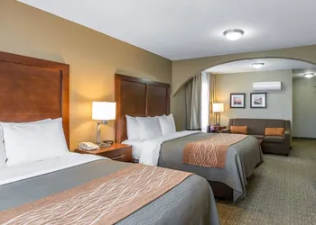 Comfort Inn & Suites Ventura Beach hotel thumbnail 8