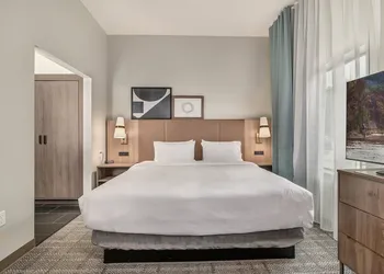 Staybridge Suites University Area by IHG hotel thumbnail 7