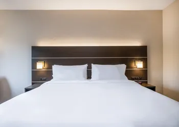 Holiday Inn Express Hotel & Suites BEAUMONT NW by IHG hotel thumbnail 6