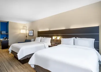 Holiday Inn Express Hotel & Suites BEAUMONT NW by IHG hotel thumbnail 8