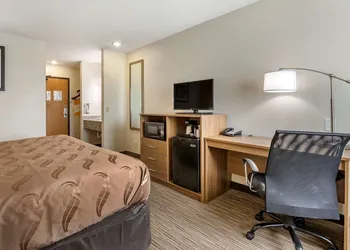Quality Inn Creston hotel thumbnail 5