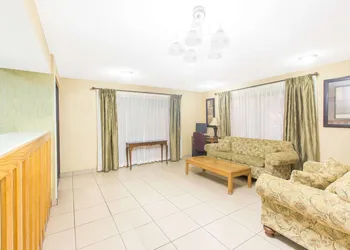 Days Inn by Wyndham Ripley hotel thumbnail 3