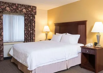 Hampton Inn Schenectady Downtown hotel thumbnail 7