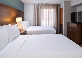 Staybridge Suites Indianapolis Downtown - Convention Center by IHG hotel thumbnail 8