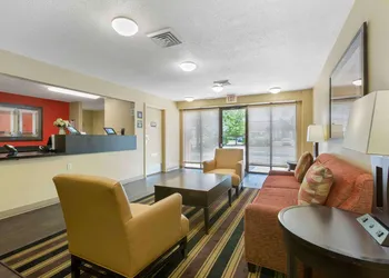 Extended Stay America Suites Toledo Maumee hotel thumbnail 3