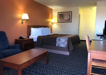 Americas Best Value Inn Sullivan hotel thumbnail 6