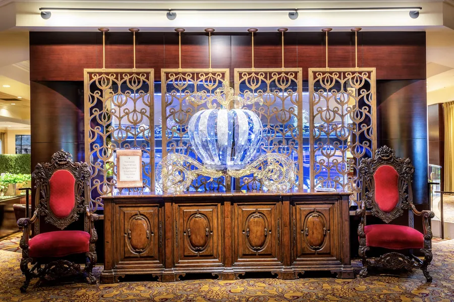 Anaheim Majestic Garden Hotel hotel detail image 6