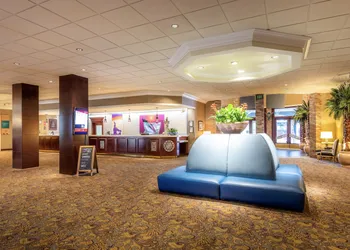 Anaheim Majestic Garden Hotel hotel thumbnail 7