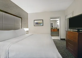 Homewood Suites by Hilton Chicago-Lincolnshire hotel thumbnail 6