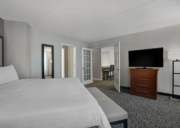 Homewood Suites by Hilton Chicago-Lincolnshire hotel thumbnail 7