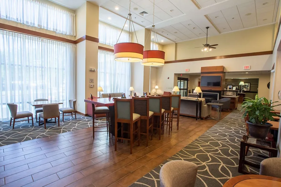 Hampton Inn & Suites Tilton hotel detail image 2