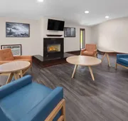 Super 8 by Wyndham Bridgeport/Clarksburg Area hotel detail image 3