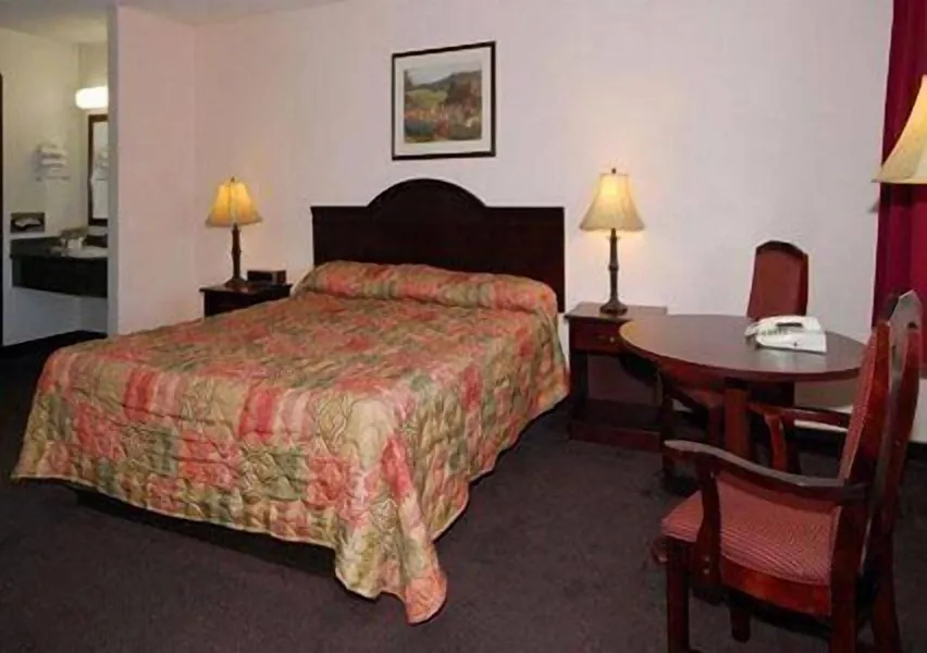 Quality Inn & Suites Cameron Park Shingle Springs hotel detail image 6
