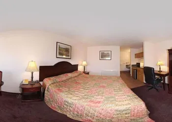 Quality Inn & Suites Cameron Park Shingle Springs hotel thumbnail 8