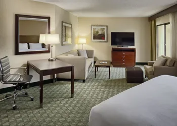 DoubleTree by Hilton San Antonio Downtown hotel thumbnail 4