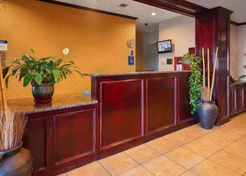 Best Western Lockhart Hotel & Suites hotel thumbnail 2