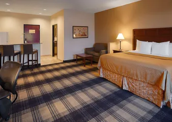 Best Western Lockhart Hotel & Suites hotel thumbnail 5