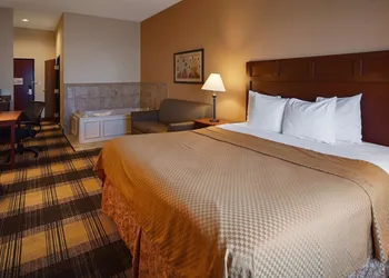 Best Western Lockhart Hotel & Suites hotel thumbnail 6