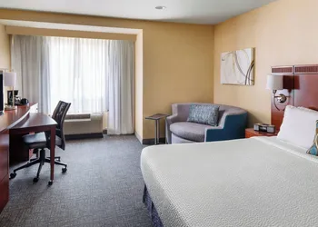 Courtyard by Marriott Sacramento Cal Expo hotel thumbnail 6