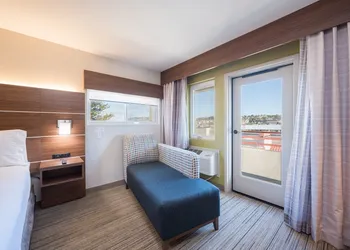 Holiday Inn Express Grover Beach-Pismo Beach Area by IHG hotel thumbnail 8