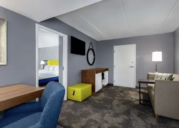 Hampton Inn Amelia Island at Fernandina Beach hotel thumbnail 3