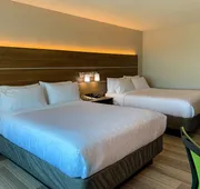 Holiday Inn Express & Suites Lexington Dtwn Area-Keenland by IHG hotel detail image 7