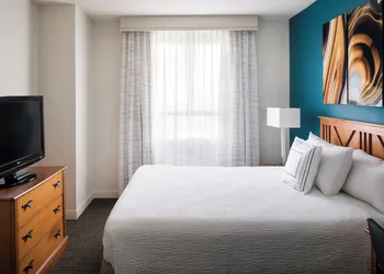 Residence Inn by Marriott Las Vegas Hughes Center hotel thumbnail 6