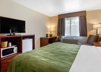 Quality Inn Logan near University hotel thumbnail 5