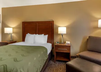 Quality Inn Logan near University hotel thumbnail 8