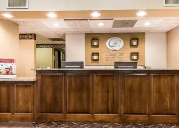 Comfort Suites Effingham Central hotel thumbnail 6