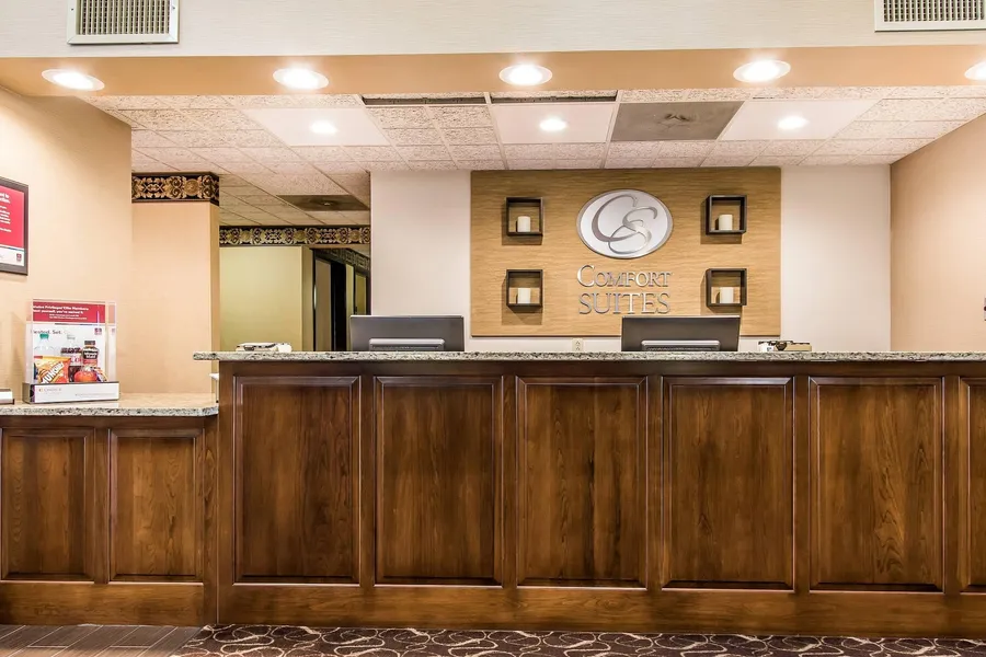 Comfort Suites Effingham Central hotel detail image 6