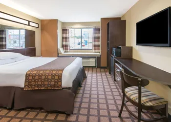 Microtel Inn & Suites by Wyndham North Canton hotel thumbnail 6