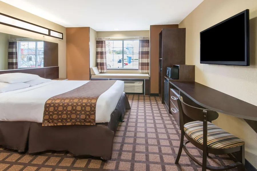 Microtel Inn & Suites by Wyndham North Canton hotel detail image 6