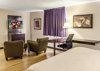 Red Roof Inn Columbus - Taylorsville/ Edinburgh hotel thumbnail 8